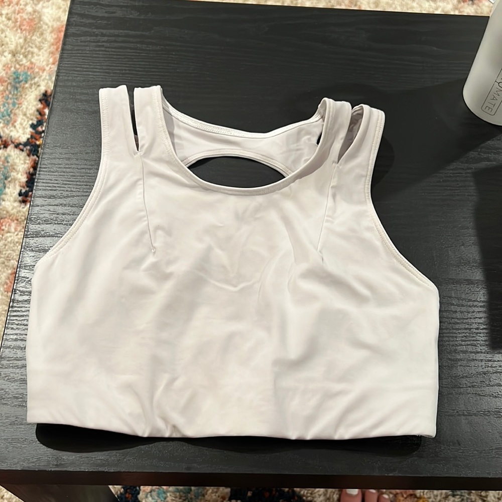 Lulu Open Back Bra Sz 6